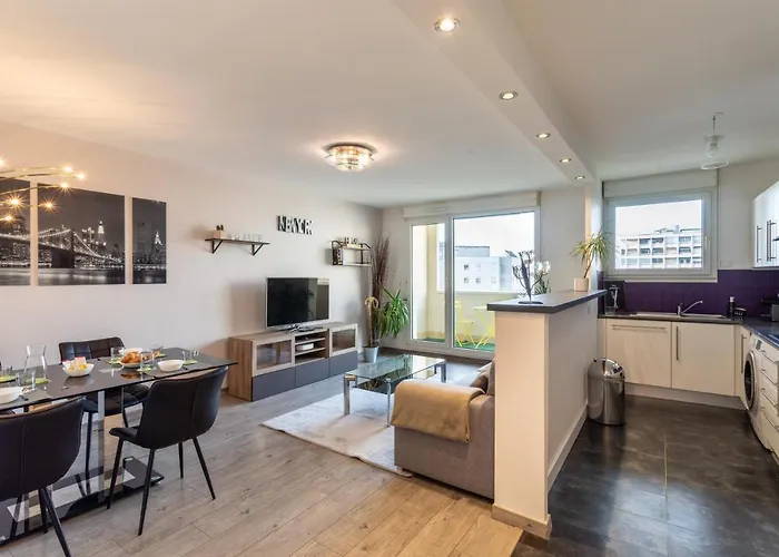 Le Lounge - 2 Chambres Avec Parking